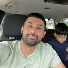 Michael Singh's Instagram, Twitter & Facebook