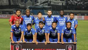 Official persib bandungpara pemain persib bandung melakukan peregangan dengan bola pada kickoff laga persahabatan tersebut akan dimulai pada pukul 15.30 wib. Live Streaming Pertandingan Persib Vs Arema Pandit Football Indonesia
