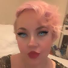 Aileen Mcintosh's Instagram, Twitter & Facebook