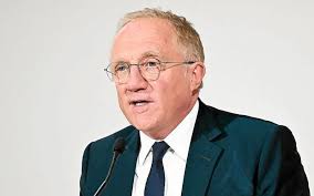 Kering : François-Henri Pinault, l'héritier breton qui prend du champ