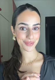 تعلمي خطوات وضع المكياج بسهولة