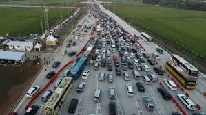 Kementerian komunikasi dan informatika turut mengkampanyekan isi surat edaran. 0mkssgmlmyxxdm