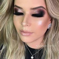 Maquillaje con tonos de temporada 💄💋 Siguenos en Instagram ➡️  http://bit.ly/ideasymass ⬅️ · Ideas y Mas · Facebook