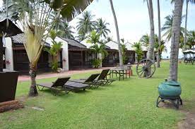 Nice and convenient of shah's beach resort. Chalet Fronts Picture Of Shah S Beach Resort Melaka Tripadvisor