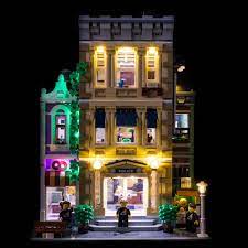 Nov 27, 2020 · in lego modular buildings today, the lego group has announced the 2021 addition to its lego modular building collection, with the unveiling of the #10278 lego creator police station. Illuminate Your Bricks Led Beleuchtungs Set Fur Lego Police Station Polizeigebaude 10278