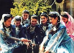 ﻿ determinar el idioma español latin coreano haitiano griego. Azeries Wikipedia La Enciclopedia Libre