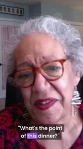 Review: LANDLINE Dials Up Nineties' Nostalgia