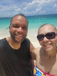 What are some vacation spots in the Bahamas or Caribbean islands?