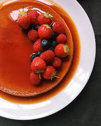 Flan Con Frutas Del Bosque Flan With Berries Mexican Food Recipes Food Good Food