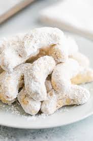 They are delicious and gluten free. Almond Crescent Cookies Eating Bird Food
