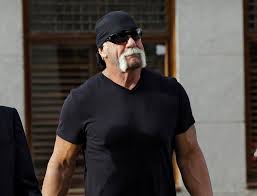 11 августа 1953, огаста, джорджия, сша) — американский рестлер, борец, актёр, телеведущий. Hulk Hogan Apologizes For Racial Slur After Losing W W E Contract The New York Times