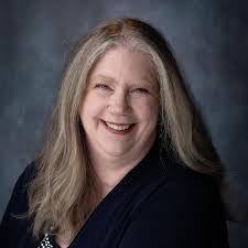 Victoria Pasley's Instagram, Twitter & Facebook