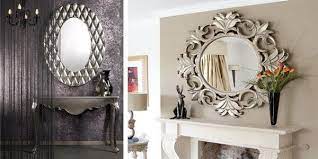 Aynalar sadece nasıl göründüğünüzü göstermekle kalmaz, birbirinden farklı çerçeveleri ve şekilleri ile ev dekorasyonunu da güzelleştirir. Salon Ayna Modelleri Ve Fiyatlari 2021 Dekordiyon Aynalar Ev Dekoru Dekorasyon Fikirleri