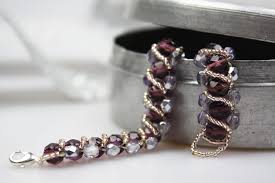 Entdecke die vielzahl von unterschiedlichen materialien zum basteln deines eigenen armbandes! Armband Selber Machen