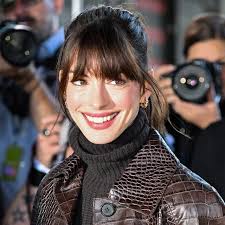 Anne Hathaway Looked Just Like Andy Sachs in a NYFW-Worthy Outfit