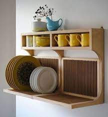 Dengan kait yang dapat ditambahkan sesuai kebutuhan, desain rak piring gantung ini dapat diperbesar atau dikurangi sesuai kebutuhan. Rak Piring Gantung Minimalis Untuk Rumah Minimalis Rumah Diy Rak Dekorasi Buatan Sendiri