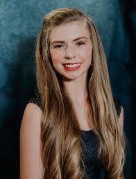 Kelly Leverett's Instagram, Twitter & Facebook