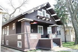 Craftsman home plans, also known as arts and crafts style homes, are known for their beautifully and naturally crafted look. Craftsman Bungalow Architectural Styles Of America And Europe
