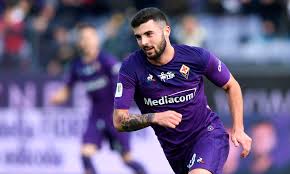 Fiorentina's italian forward patrick cutrone and argentine defender german pezzella have both tested positive for coronavirus, along with a club physiotherapist. Wolves Striker Patrick Cutrone Faces Uncertain Future Just Months After Joining Fiorentina On Loan Daily Mail Online