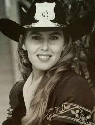 Past Queens — All American Quarter Horse Congress Queen Contest