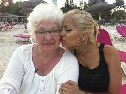 She is most known for her music single my ass. Linni Meister Ar Twitter Vil Dele Et Bilde Av Verdens Beste Grandma Som Dukker Opp I Sondagens Episode Pa Tv 2 Bliss Smask Http T Co N92wlvee