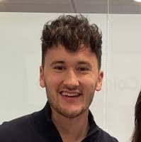 Luke Marks's Instagram, Twitter & Facebook