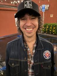 Super packed house today in Arcadia for @davyknowles ! Come