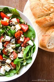 Italienischer Sommer Salat Ein Mediterraner Hochgenuss Filizity Com Sommersalat Leckere Salate Leichte Sommersalate