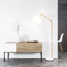 Die Holz Stehlampe Brilliant Leuchten Carlyn Eignet Sich Perfekt