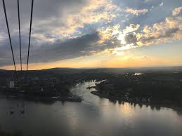 Ihr 5 jähriges jubiläum.sie verbindet das rheinufer am deutschen eck mit der festung ehrenbreitstein oberhalb v. Event Location Koblenz Die Seilbahn Koblenz Getestet Bei Der Fliegenden Weinprobe Der Koblenzer Winzer Travellerblog
