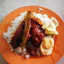 The official name for the nasi kandar stall is actually 'perniagaan nasi kandar ayam merah' and they operate at a chinese owned coffee shop called yong suan. Nasi Ganja Yong Suan Malaysian 2 Jalan Yang Kalsom Ipoh Johor Malaysia Restaurant Reviews Phone Number