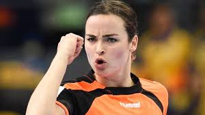 Yvette broch is nog vrijgezel. Verlost Van Handbal En Ambities Ademt Broch Eindelijk Het Geluk Nos