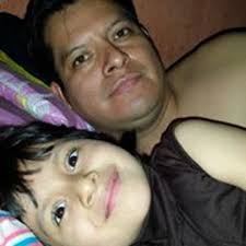 Stream Marlon Solis music