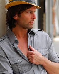 Hunter Shelton's Instagram, Twitter & Facebook