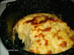 In plus, inlocuieste cu succes painea si merge de minune atat cu lactate, cu oua, dar si cu fripturi. Valori Nutritionale Mamaliga Cu Branza Ou Ceapa Calorii Proteine Carbohidrati Si Grasimi Klorii