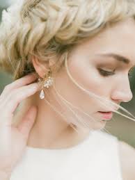 An ode to Southern hospitality underneath trees dripping with Spanish Moss 