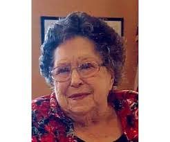 Mary Hippler's Instagram, Twitter & Facebook