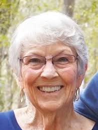 Eva Estes's Instagram, Twitter & Facebook