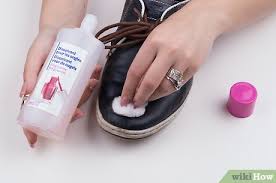 Apply the paste directly to the scuff marks. 3 Ways To Remove Dark Scuffs From Shoes Wikihow