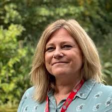 Sarah Williams (@sairas66)