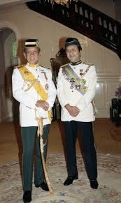  6  (han havde to. Hari Keputeraan Spb Yang Di Pertuan Agong Tuanku Sultan Iskandar Ibni Almarhum Sultan Ismail Di Istana Negara Kuala Lumpur Spb Kuala Lumpur Istana Lumpur