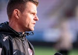 8449770.jpg;width=350;height=250;format=jpeg;mode=crop;scale=both;anchor=topcenter;v=1