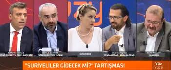 2014 yılında sınır tanımayan gazeteciler örgütü'nün yılın. Ismail Saymaz Akit Yazari Haci Yakisikli Yi Topa Tuttu Plajda Mi Kildin Namazi