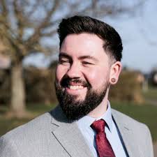 Rebecca Everett (@R_L_Everett)