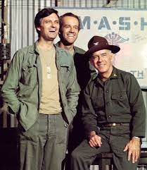 M A S H Tv Series Meet The Stars Who Made The War Comedy Drama Show A Huge Hit 1972 1983 Television Show Comedy Tv Best Tv Shows