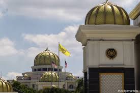 Caretaker prime minister hassan diab warned of chaos if a new government isn't formed soon. King Appoints Muhyiddin As Caretaker Pm No Polls For Now The Edge Markets