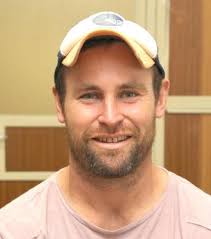 AIDAN ELLIS-PATTERSON, GRAND VOYAGEUR: Un hommage à la fraternité humaine