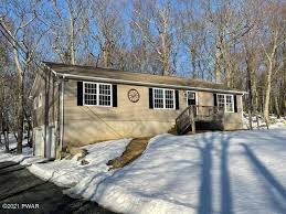 Find a home in gold key lake estates. Mls 21 603 159 Gold Key Rd Milford Pa 18337