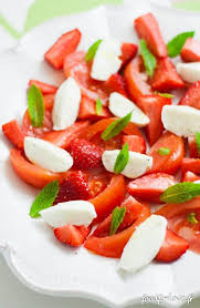 salade de tomate coeur de boeuf fraise mozzarella et menthe food for love salade tomate salade recettes de cuisine