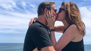 Read the most exciting news of teams and players. Guus Meeuwis En Manon Stellen Huwelijk Een Jaar Uit Extra Voorpret Omroep Brabant